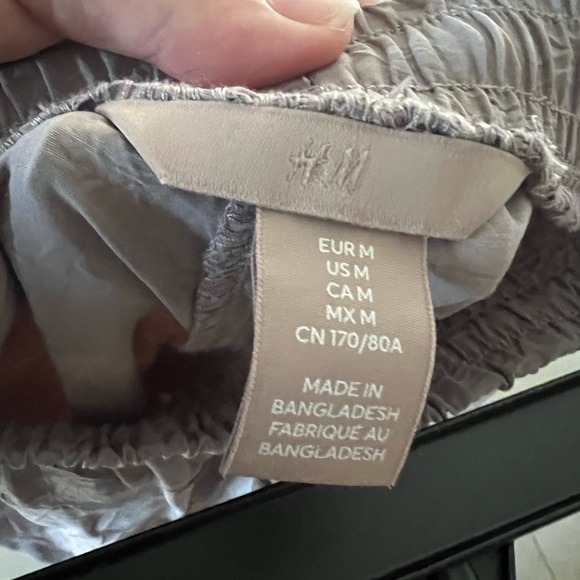 H&M Crinkle Jogging Pants - Picture 5 of 5